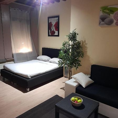 Apartmán Cute,Cosy,Comfortable Studio In The Heart Of Antwerpen Exteriér fotografie