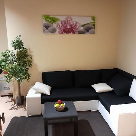 Apartmán Cute,Cosy,Comfortable Studio In The Heart Of Antwerpen Exteriér fotografie